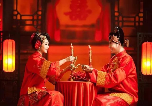 【親歷者】婚禮現(xiàn)場遇限電,讓我們體驗了真正的洞房花燭