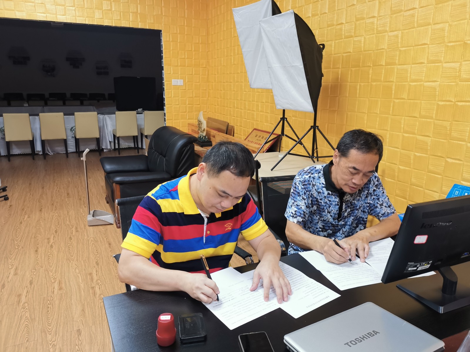 直播帶貨--從零到一組建直播間團(tuán)隊(duì)