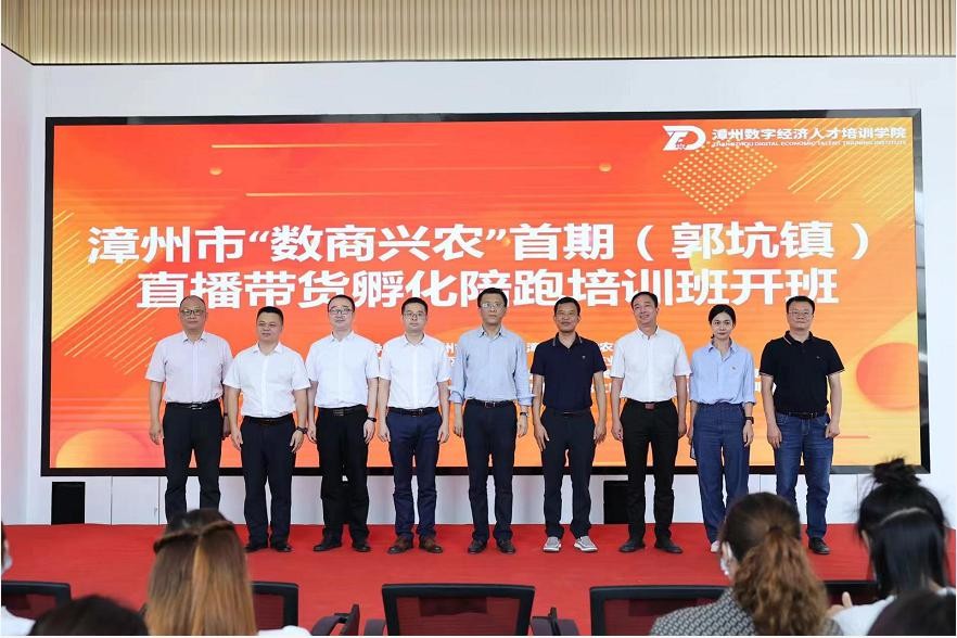 99％的新手做不好抖音不是因?yàn)樽龆兑綦y，而是因?yàn)闆](méi)有用對(duì)方法