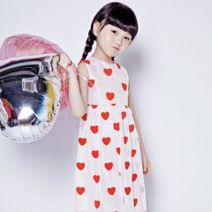 小山竹，原名紀(jì)美伊，抖音直播帶貨達(dá)人排行版、主播排名 ＞小山竹